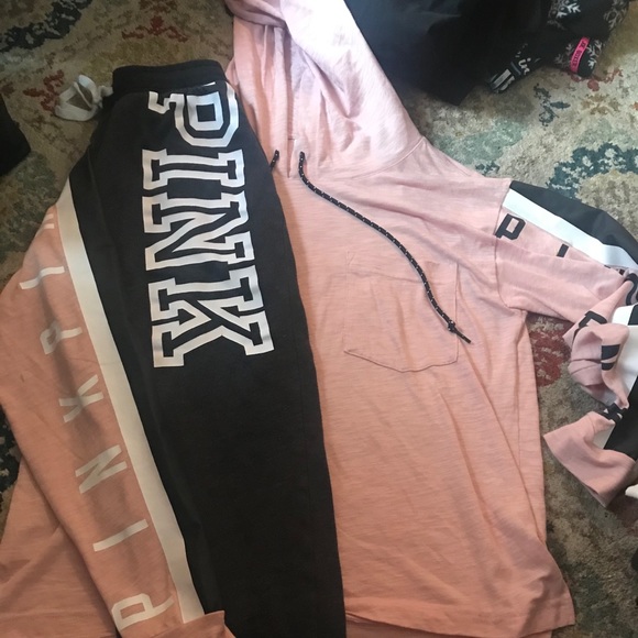 PINK Victoria's Secret Tops - Vs pink set